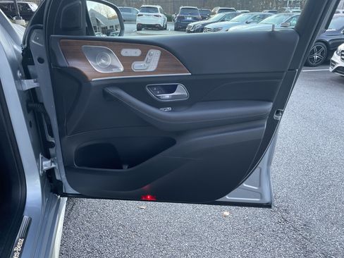 Certified 2024 Mercedes-Benz GLS 450 4MATIC image 51