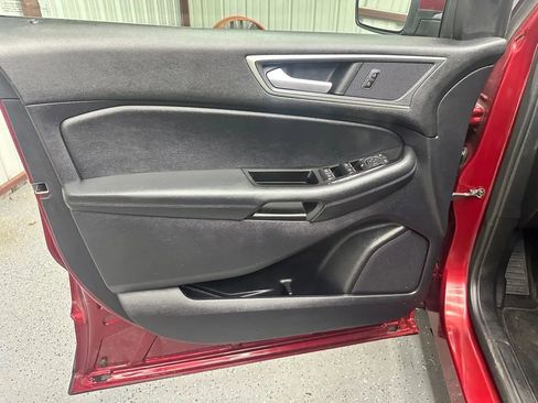 Used 2019 Ford Edge SEL w/ Equipment Group 201A image 8
