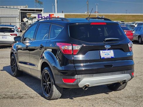 Used 2017 Ford Escape SE w/ SE Leather Comfort Package image 7
