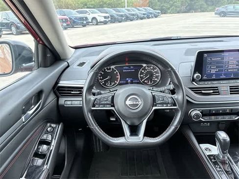 Used 2023 Nissan Altima 2.5 SR image 23