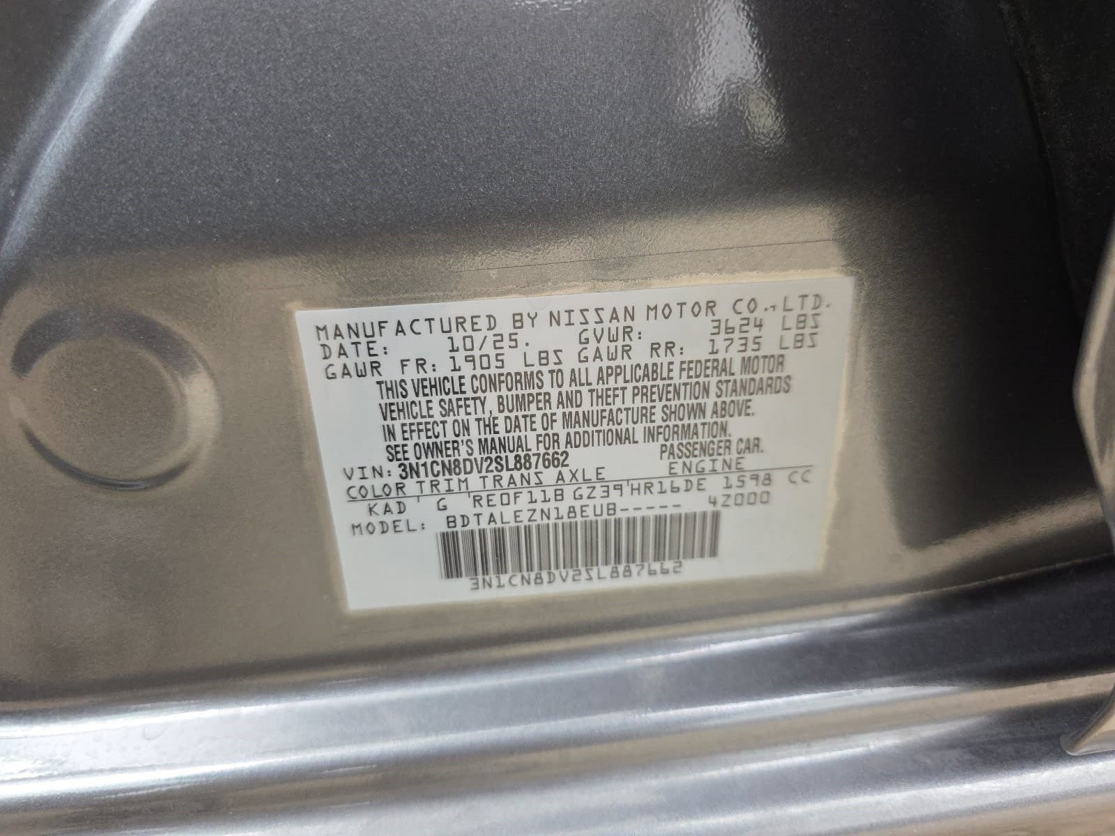 Used 2025 Nissan Versa S w/ Trunk Package FWD image 30