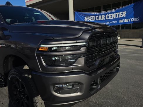 New 2026 RAM 2500 Laramie AWD/4WD image 9