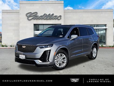 Used 2025 Cadillac XT6 Luxury image 1