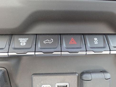 Used 2023 GMC Sierra 2500 Pro w/ Gooseneck/5TH Wheel Package image 8