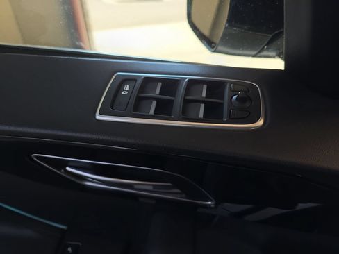 Used 2020 Jaguar F-PACE AWD/4WD image 30