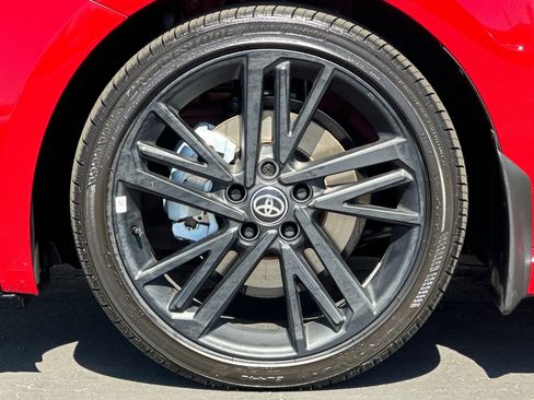 Certified 2026 Toyota Camry Hybrid FWD image 25