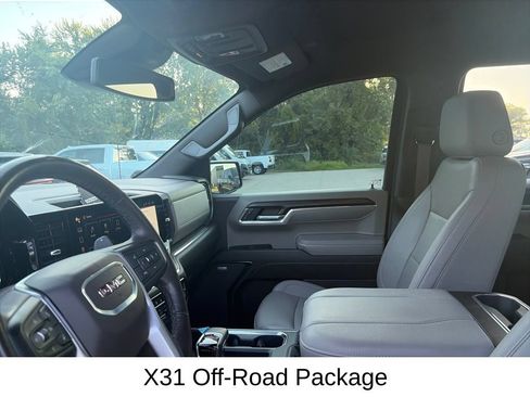 Used 2024 GMC Sierra 1500 SLT AWD/4WD image 17