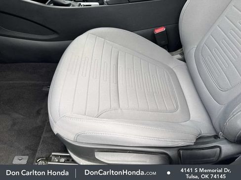 Used 2024 Hyundai Santa Cruz SE FWD image 12