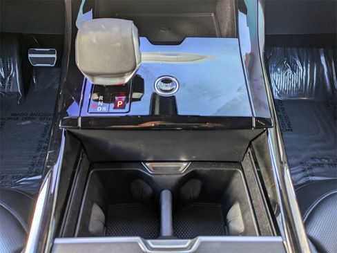 Used 2025 Land Rover Range Rover Sport Dynamic SE image 20