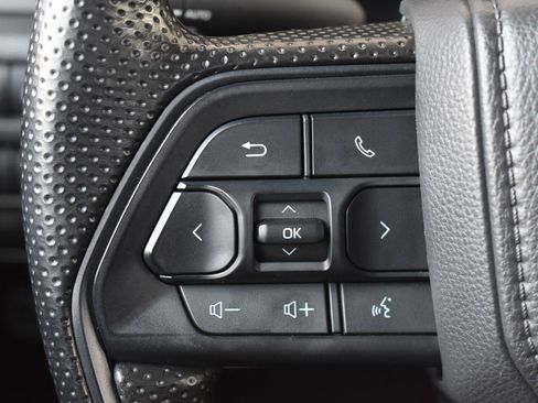 Used 2025 Toyota Tacoma SR RWD image 7