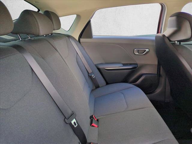 Used 2025 Kia K4 FWD image 18