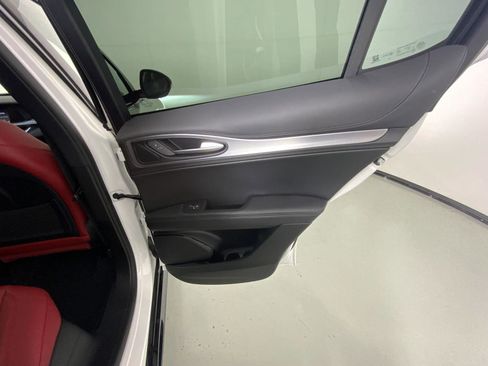 New 2025 Alfa Romeo Stelvio Sprint image 38