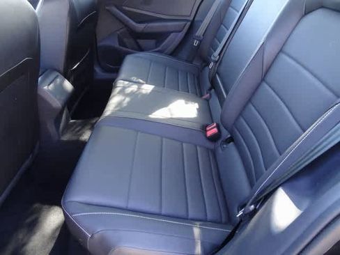 Used 2024 Volkswagen Jetta SE image 8