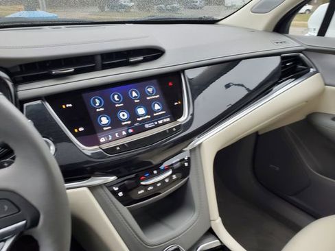 Certified 2024 Cadillac XT6 Premium Luxury image 33
