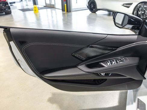 Used 2025 Chevrolet Corvette Stingray Preferred Conv w/ Z51 Performance Package RWD image 24