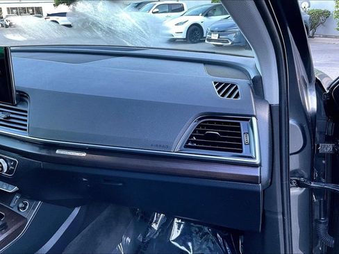 Used 2023 Audi Q5 2.0T Premium w/ Convenience Package AWD/4WD image 26