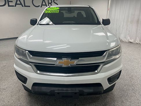 Used 2017 Chevrolet Colorado W/T w/ WT Convenience Package image 2