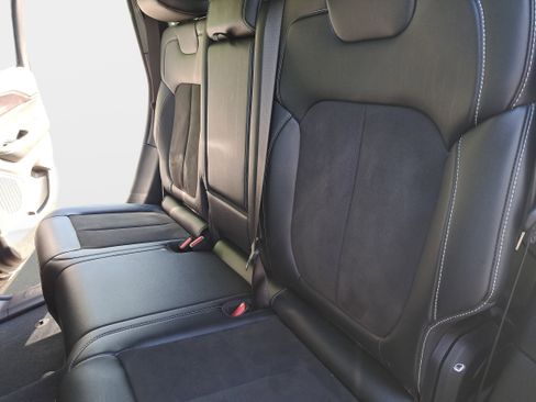 Used 2022 Jeep Grand Cherokee Altitude image 14