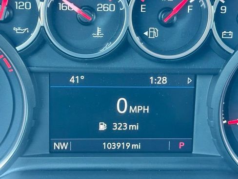 Used 2021 Chevrolet Tahoe LT w/ LT Signature Package image 18