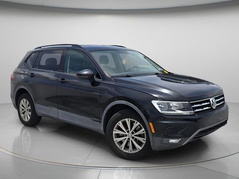 Used 2018 Volkswagen Tiguan S w/ Front Fog Lights Package FWD image 4
