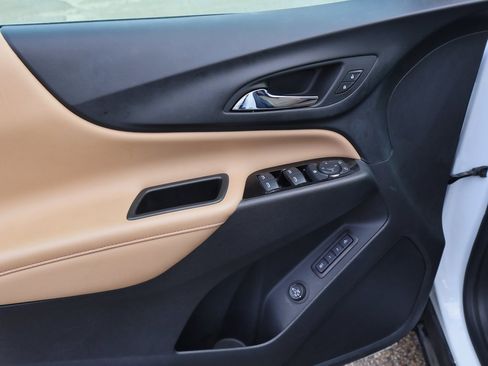 Certified 2022 Chevrolet Equinox Premier w/ LPO, Floor Liner Package image 9