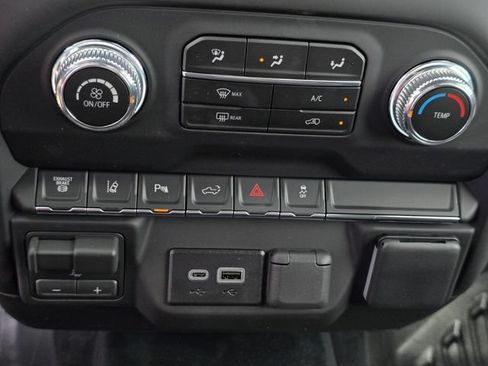 New 2026 GMC Sierra 2500 Pro w/ 1SA Pro Safety Plus Package AWD/4WD image 32