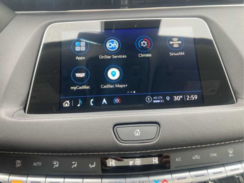 Used 2022 Cadillac XT4 Luxury image 17