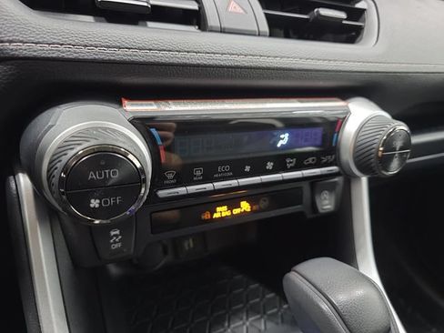 Certified 2025 Toyota RAV4 XLE AWD/4WD image 19