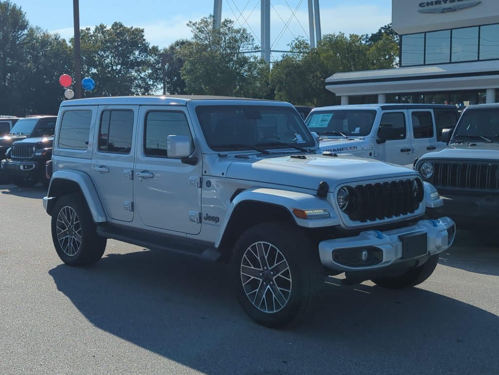 Used 2024 Jeep Wrangler High Altitude AWD/4WD image 7