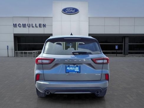 Certified 2024 Ford Escape ST-Line image 4