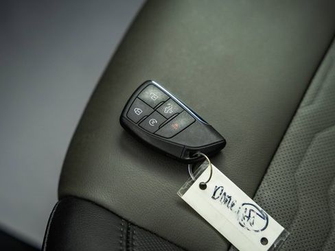 Used 2024 Chevrolet Silverado 2500 ZR2 w/ Technology Package image 51