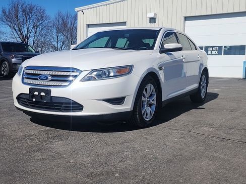 Used 2011 Ford Taurus SEL w/ 201A Rapid Spec Order Code image 3