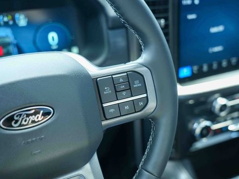 Used 2026 Ford F150 Lariat AWD/4WD image 31