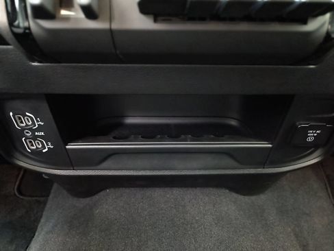 Used 2026 RAM 3500 Tradesman AWD/4WD image 28