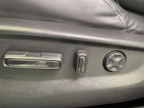 Used 2021 Honda CR-V Touring image 17