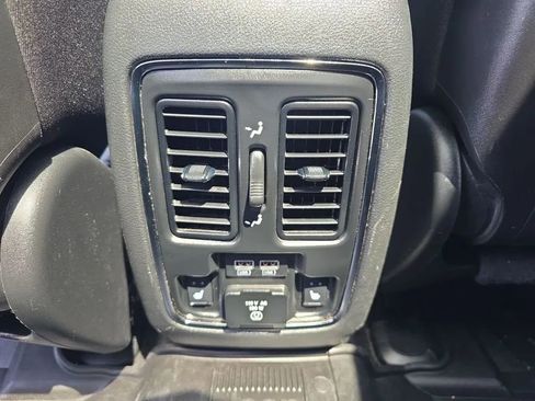 Used 2020 Jeep Grand Cherokee Limited w/ Luxury Group II image 47