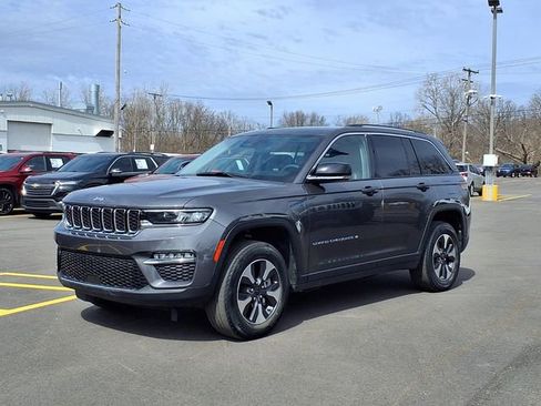 Used 2022 Jeep Grand Cherokee Limited 4xe image 1