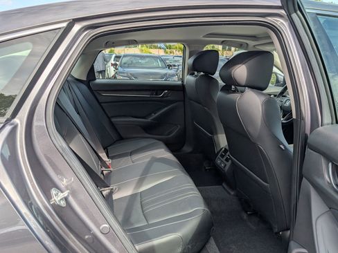 Used 2022 Honda Accord EX-L image 11