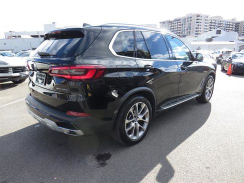 Used 2023 BMW X5 xDrive45e w/ Luxury Seating Package image 4