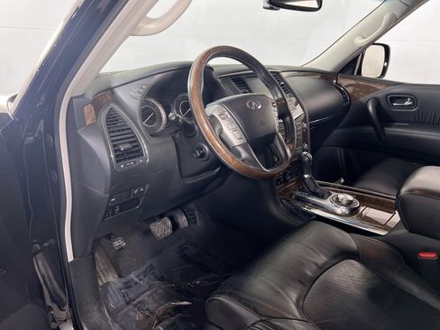 Used 2017 INFINITI QX80 4WD w/ Driver Assistance Package image 9