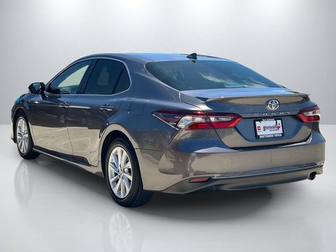 Used 2023 Toyota Camry LE w/ Convenience Package FWD image 7