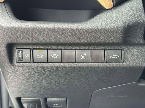 Used 2023 Toyota RAV4 XLE Premium image 19