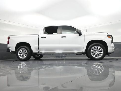 Used 2023 Chevrolet Silverado 1500 Custom RWD image 28