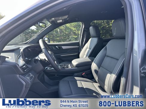 Used 2026 Buick Enclave Preferred FWD image 11