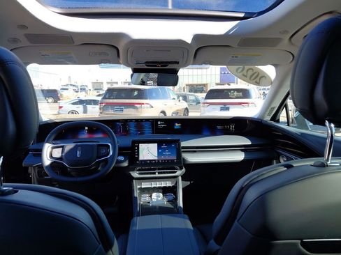 New 2026 Lincoln Nautilus Reserve image 21