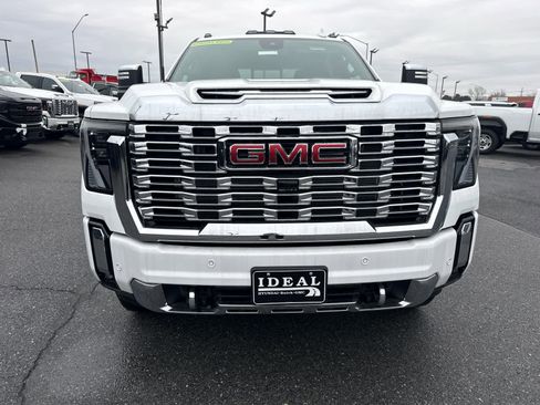 New 2025 GMC Sierra 2500 Denali w/ Denali Reserve Package image 15