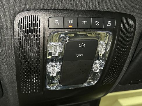 Used 2023 Mercedes-Benz GLA 250 4MATIC image 32