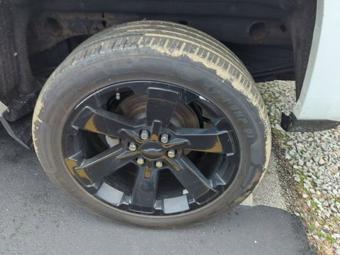 Used 2018 Chevrolet Silverado 1500 LT w/ All Star Edition image 6