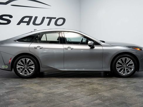Used 2023 Toyota Mirai w/ Advanced Technology Package RWD image 8