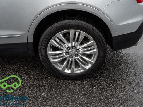 Used 2018 Cadillac XT5 Premium Luxury FWD image 11